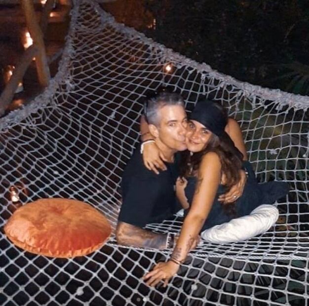 Fernando Carrillo anuncia que se separa de su esposa, menor que él 30 años