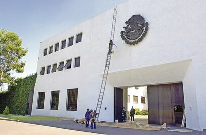 ¿Por qué el presidente vive en Los Pinos?