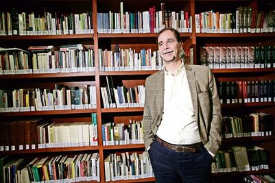 Basave, no te vayas, le piden; no hay vuelta de hoja, revira