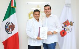 Desbandada en Tabasco: Funcionarios dejan gabinete para competir por candidaturas; gobierno alista relevos