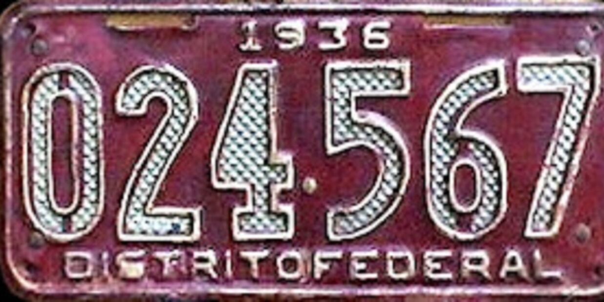 Placas de autos en México: ¿Cómo se hacen y de dónde vienen? 