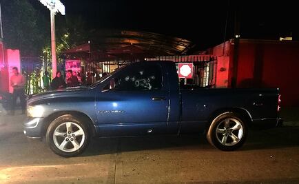 Balean a dos jovenes afuera de un bar en Fresnillo, Zacatecas