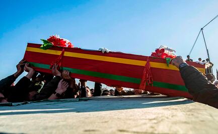 Llevan cadáver de hombre a banco de la India para cobrar sus ahorros y pagar su funeral