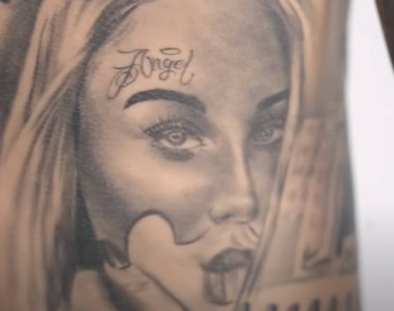 Santa Fe Klan presume así el tatuaje que tiene de Maya Nazor