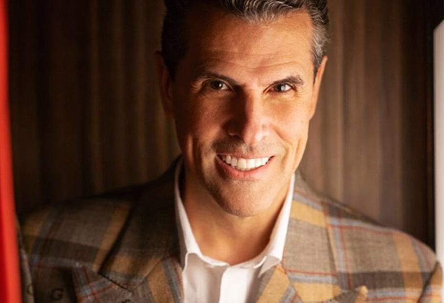 Marco Antonio Regil habla de su apariencia, señalada en los últimos meses, ya que ha perdido gran cantidad de peso.
Foto: Instagram