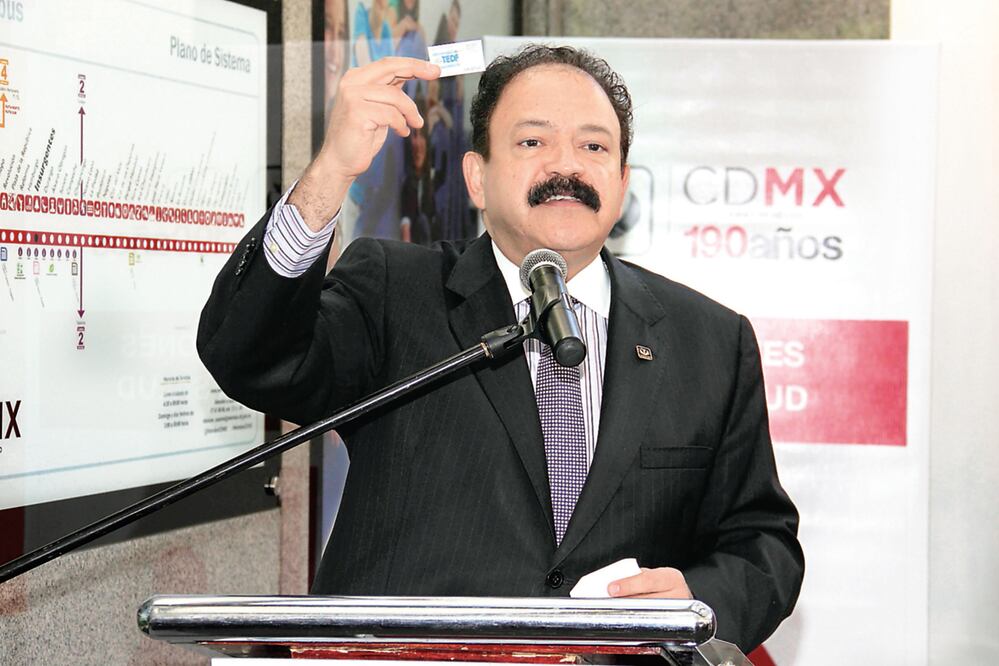 El secretario de Salud, Armando Ahued (Foto: Archivo. EL UNIVERSAL)