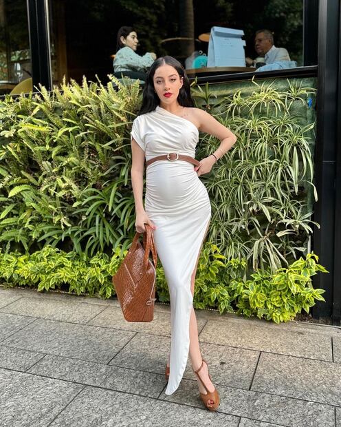 Looks de Paola Dalay. Foto: Instagram @paodalay_2203