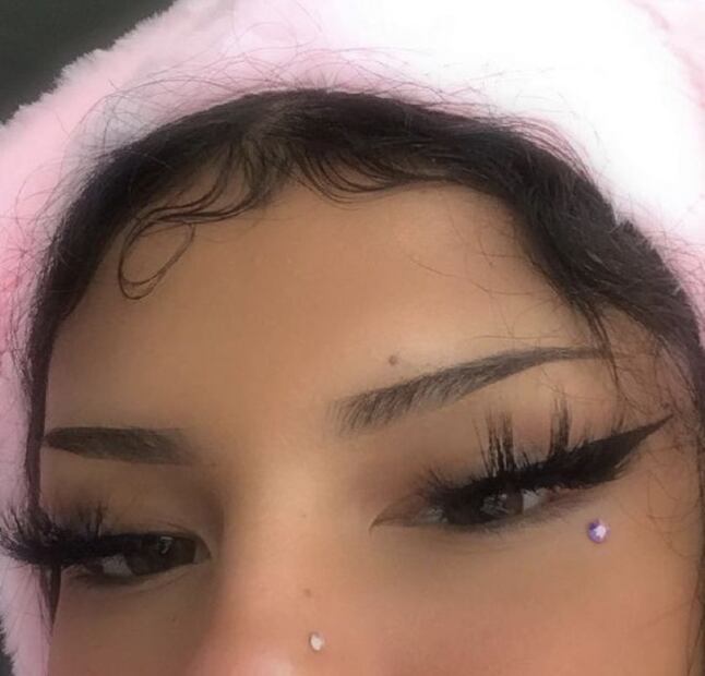  ¿Regresan las cejas ultrafinas? Guía práctica para lucirlas perfectas