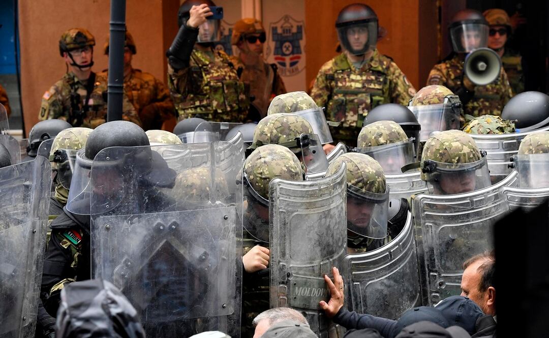 La OTAN precisó que un batallón adicional de fuerzas de reserva aliadas también ha sido puesto en alerta máxima para ser desplegado “en caso necesario”. Foto: EFE