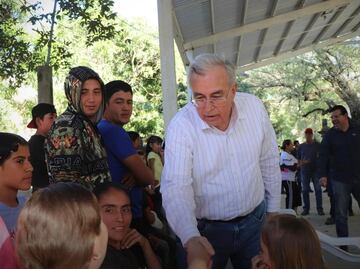 Rastrean más contagios en comunidad donde estuvo el gobernador de Sinaloa, quien dio positivo a Covid