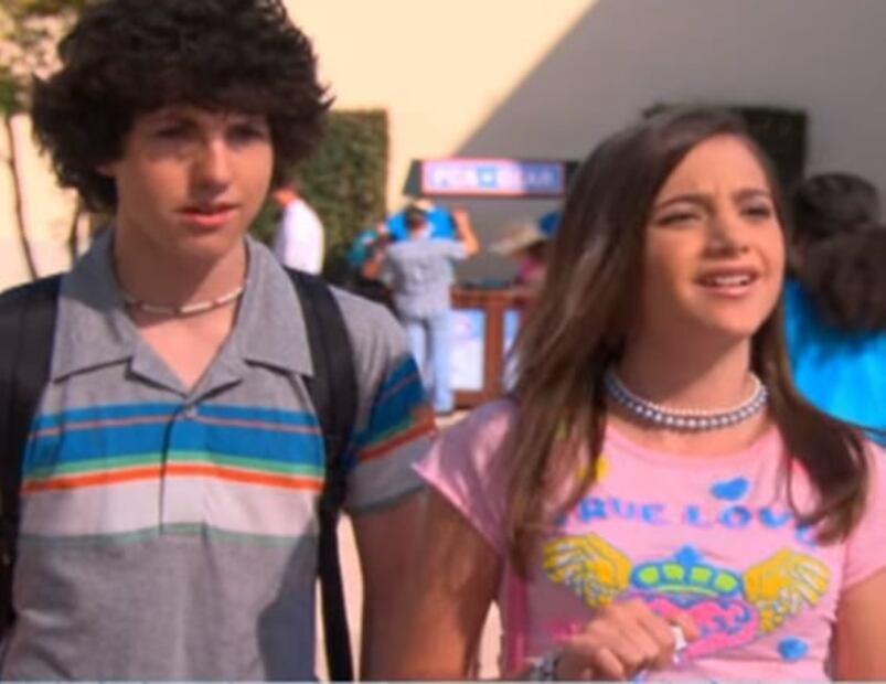 Alexa Nikolas en contra de la grabación de "Zoe 102" por denuncias de abuso infantil en Nickelodeon