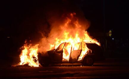 Yunes critica protesta de empresarios con quema de auto