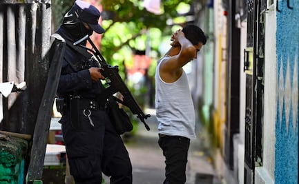 El Salvador estudia liberar a 150 detenidos en guerra contra pandillas; ONG denuncian 30 mil inocentes encarcelados
