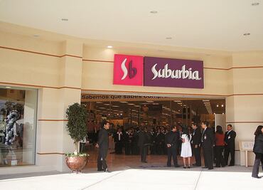 Como marca, Suburbia vale más que Sanborns