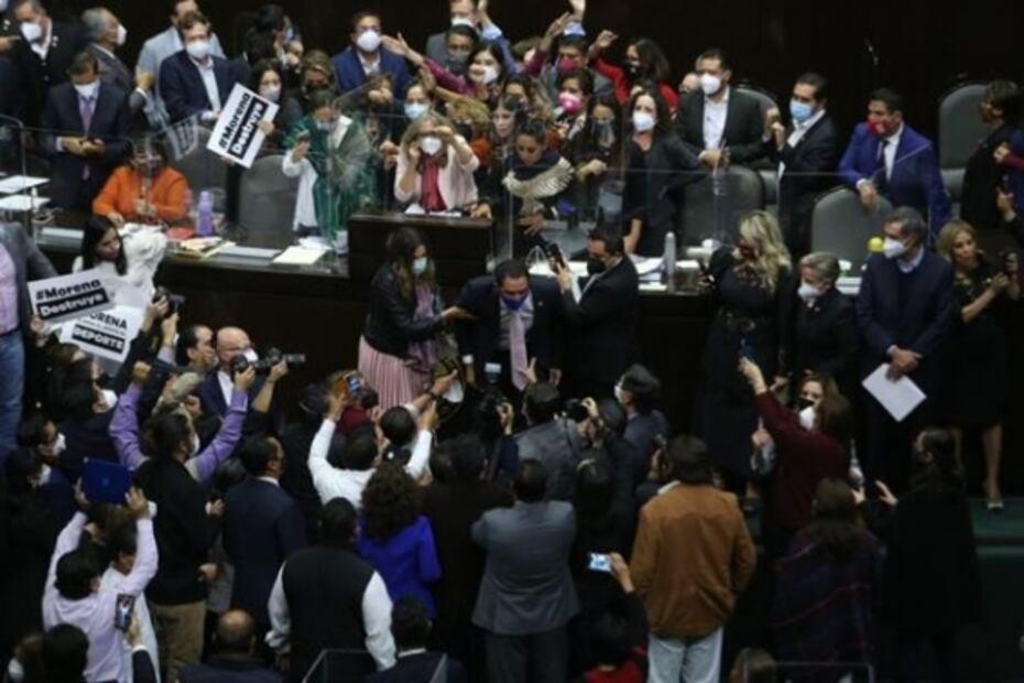 Casas de campaña, agresiones y gritos: saldo de eliminación de fideicomisos en Cámara de Diputados
