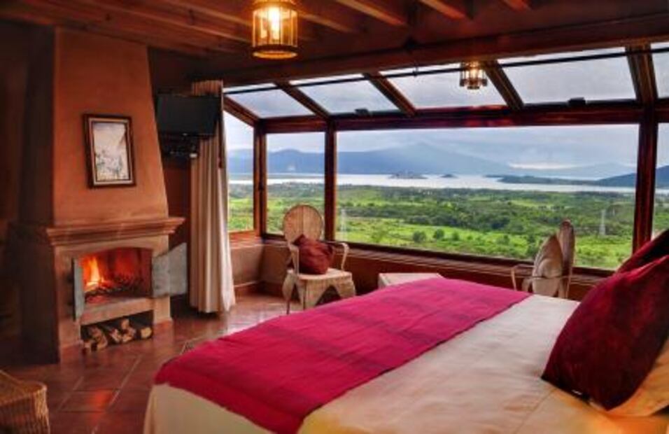 Hoteles románticos frente a los lagos de Michoacán