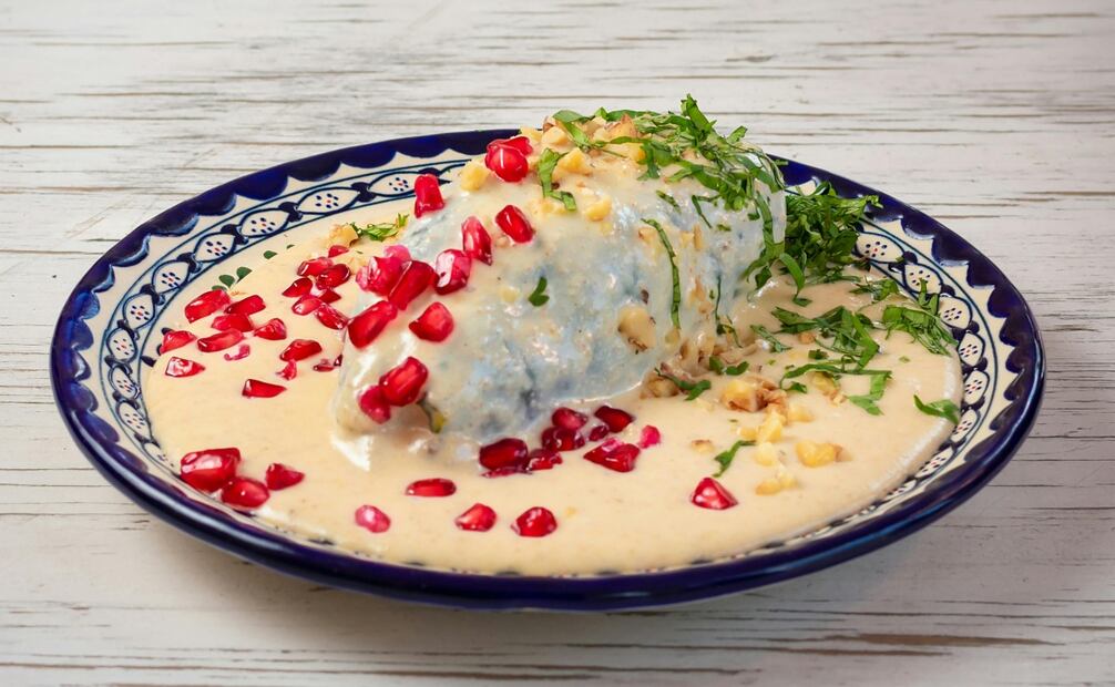 Los chiles en nogada combinan ingredientes representativos del campo mexicano. Foto: Pexels
