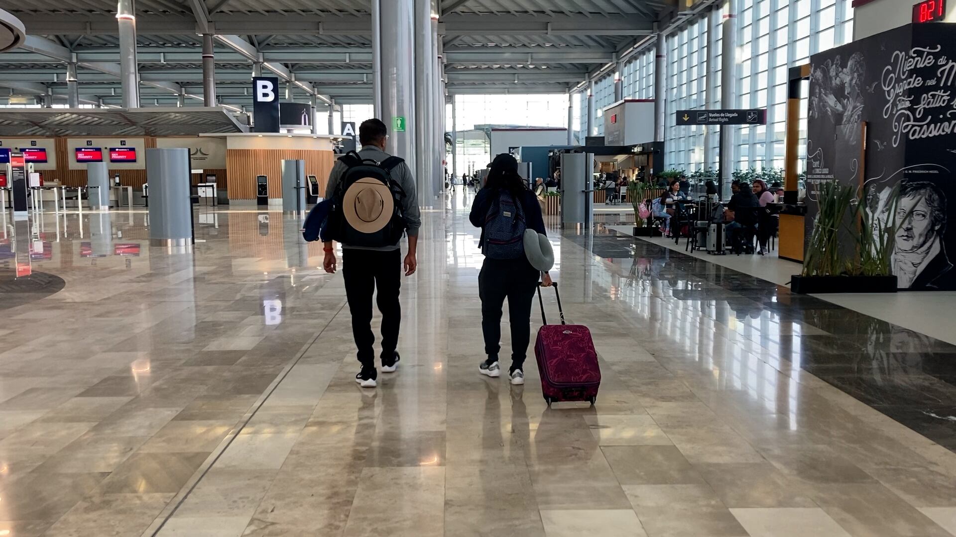 AIFA lució semivacío en Jueves Santo