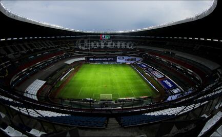 Revientan al estadio Azteca por mala iluminación