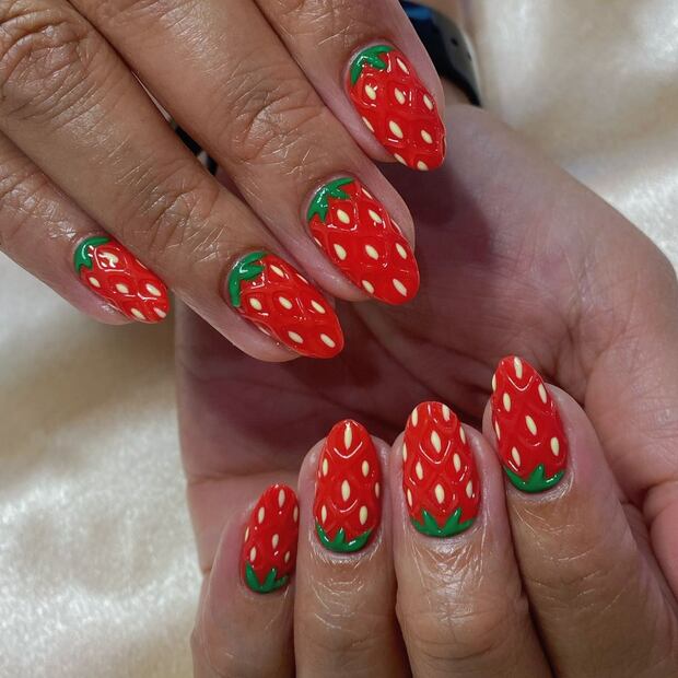 Uñas coreanas con efecto 3D. Foto: Instagram @nailsbykirstenhanel