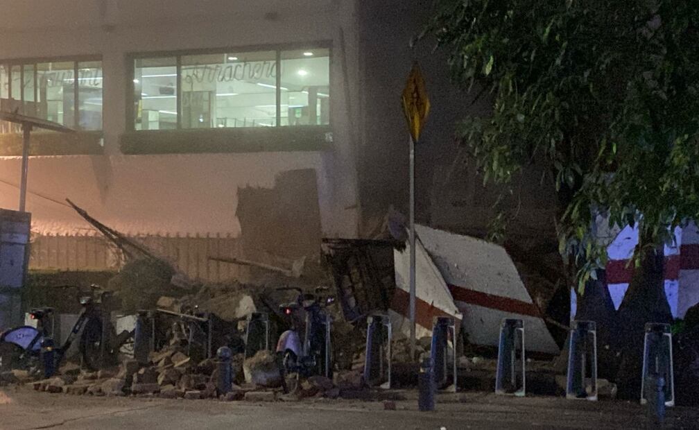 Un inmueble abandonado colapso tras las lluvias que han transcurrido en la CDMX. Foto: Especial