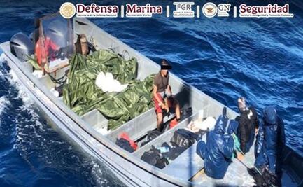 VIDEO: Ubican y detienen 3 embarcaciones con drogas en BCS; Semar realiza primer aseguramiento de 2025 en la mar