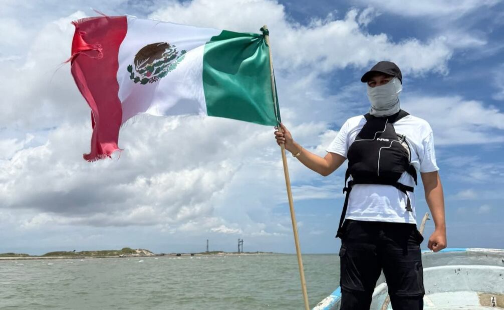 Manifestantes exigen un alto a los lanzamientos de cohetes Starship de SpaceX en Tamaulipas (24/08/2025). Foto: Especial