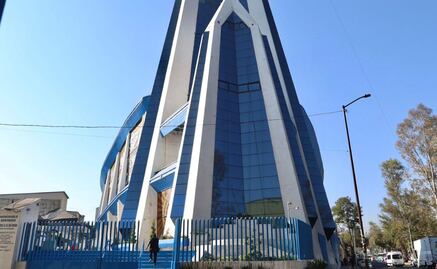 “Santificado sea tu nombre…Naasón”; aún oran por el apóstol de La Luz del Mundo