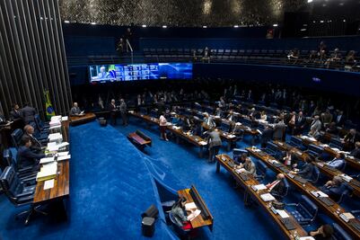 Senado brasileño aprueba polémica ley de gasto público de Temer