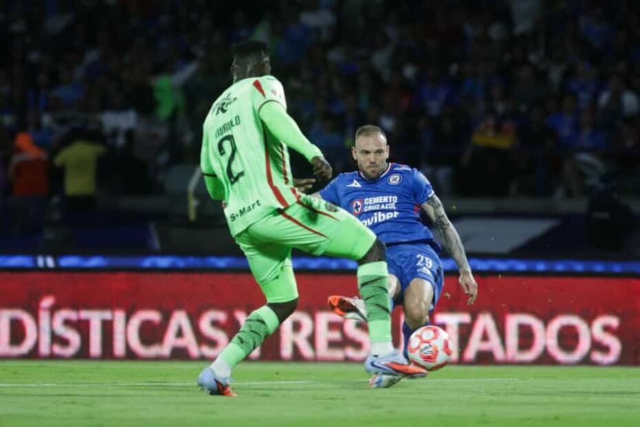 Cruz Azu durante la novena fecha del Apertura 2025 ante Juárez - Foto: Carlos Mejía/EL UNIVERSAL