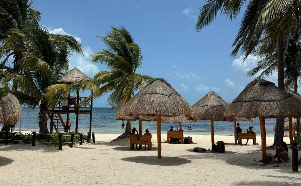 El aumento de temperaturas en los mares, incrementa la posibilidad de presencia de sargazo en las playas de Quintana Roo (14/06/2025). Foto: Cortesía de Gobierno de Quintana Roo