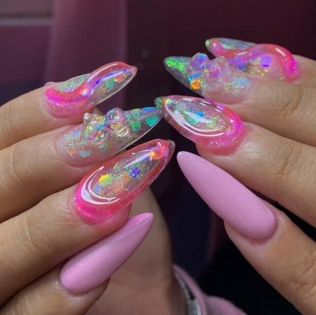 Diseños de uñas 3D que serán la tendencia más original en 2022 