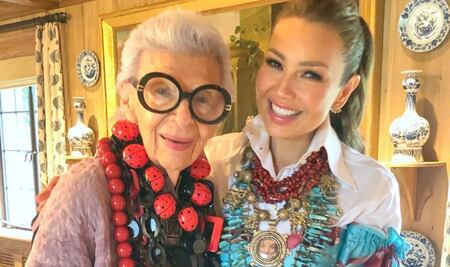 Thalía posa en Instagram con Iris Apfel y fanáticos se vuelven locos