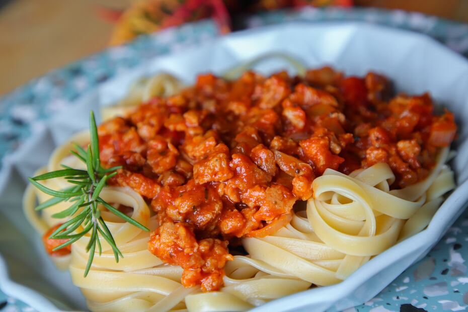 Prepara alimentos usando soya. Foto: Cortesía de Love Veg México