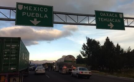 Ligan a pobladores que cerraron la México-Puebla con huachicoleros