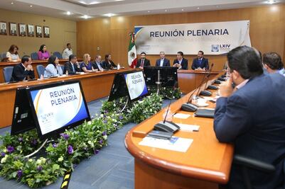 Inicia reunión plenaria de senadores del PAN