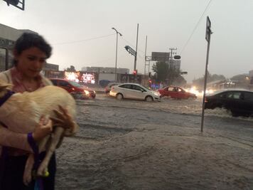 Al menos 10 encharcamientos tras lluvias en CDMX