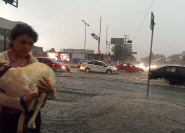 Al menos 10 encharcamientos tras lluvias en CDMX