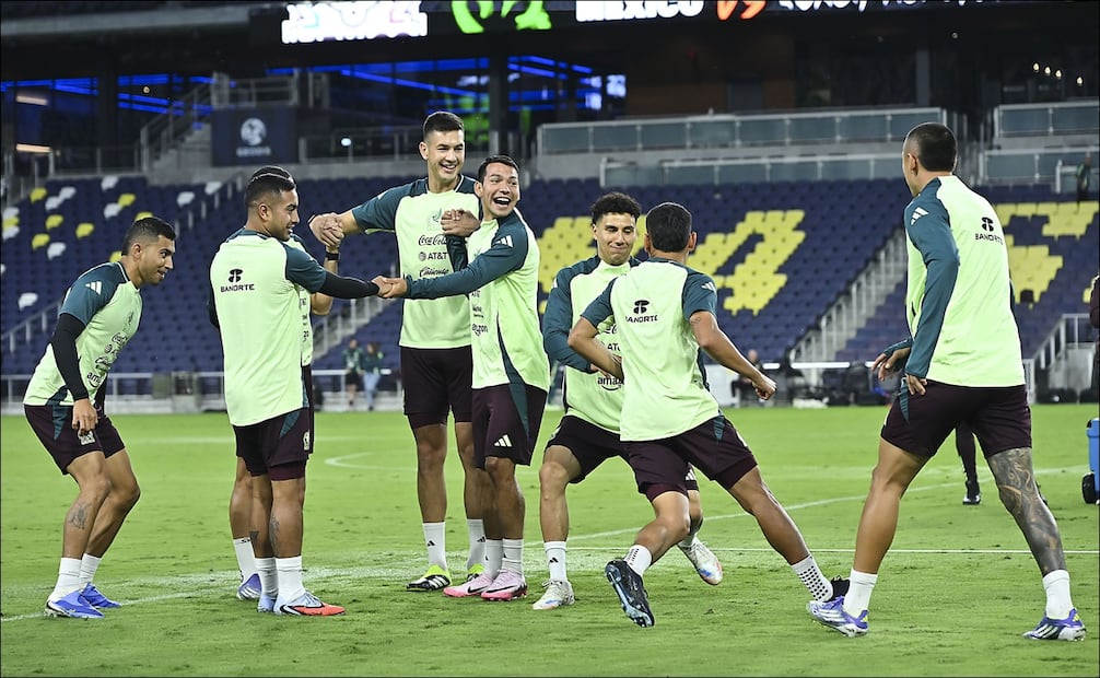 Jugadores de la Selección Mexicana, durante una práctica previo a un partido de Fecha FIFA. FOTO: Imago7