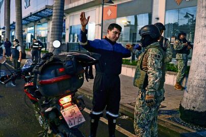 Presidente Lasso se tambalea, en medio de la violencia en Ecuador
