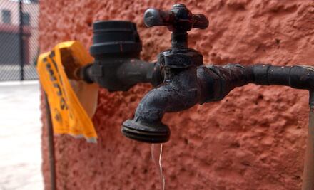 Primaria en Iztapalapa sigue sin agua ni seguridad, denuncia profesora