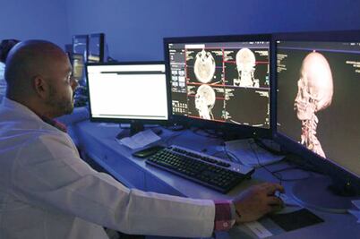 IMSS extirpa tumor cerebral en paciente despierto
