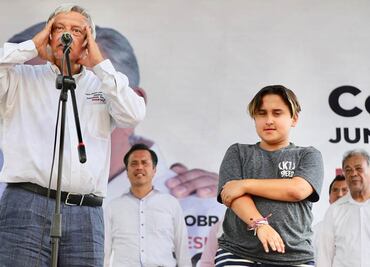 Piden a AMLO claridad tras "contradicciones" sobre reforma educativa