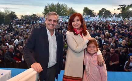 En primer acto de campaña, Kirchner y Fernández prometen mejora económica