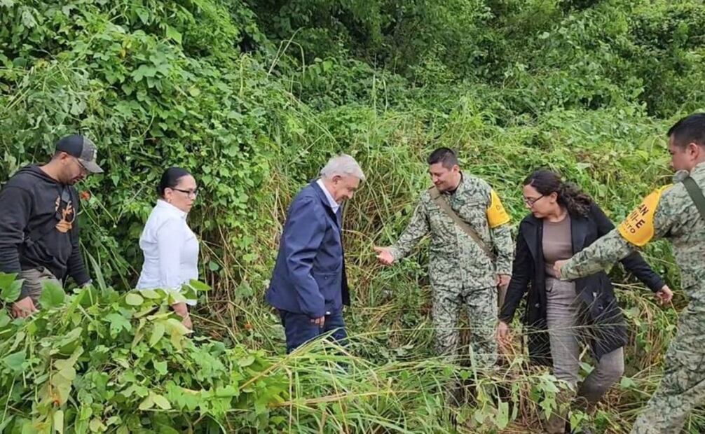 AMLO cruza a pie parte de carretera México-Acapulco / Cortesía: : Jesús Dorantes