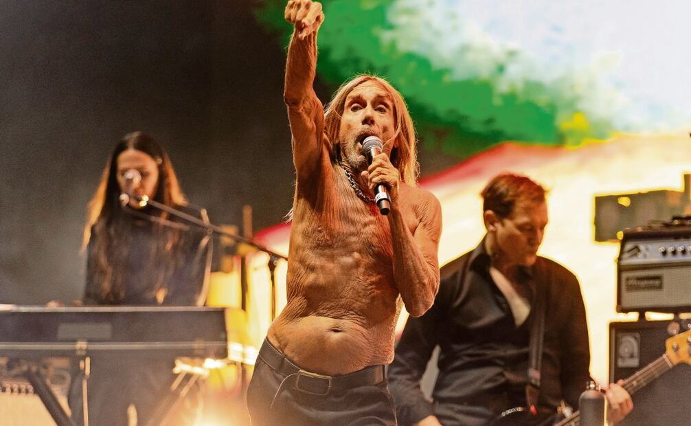Iggy emocionó con éxitos como “The Passenger ”. Foto: Hugo Salvador | El Universal