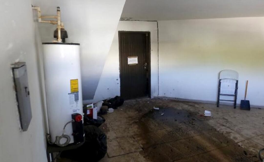 A view is seen inside a house where five people were shot dead during an operation to recapture "El Chapo" at Jiquilpan Boulevard in Los Mochis, Sinaloa. (Photo: Reuters) 
