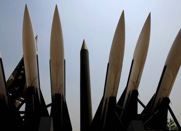 China suspende negociación nuclear con EU por venta de armas a Taiwán