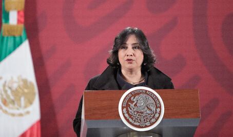 Revira Tagle a Irma Sandoval: "ser mujer no la exime de responder señalamientos"