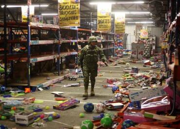 Unrest over Mexico gasoline price hike erupts into looting
